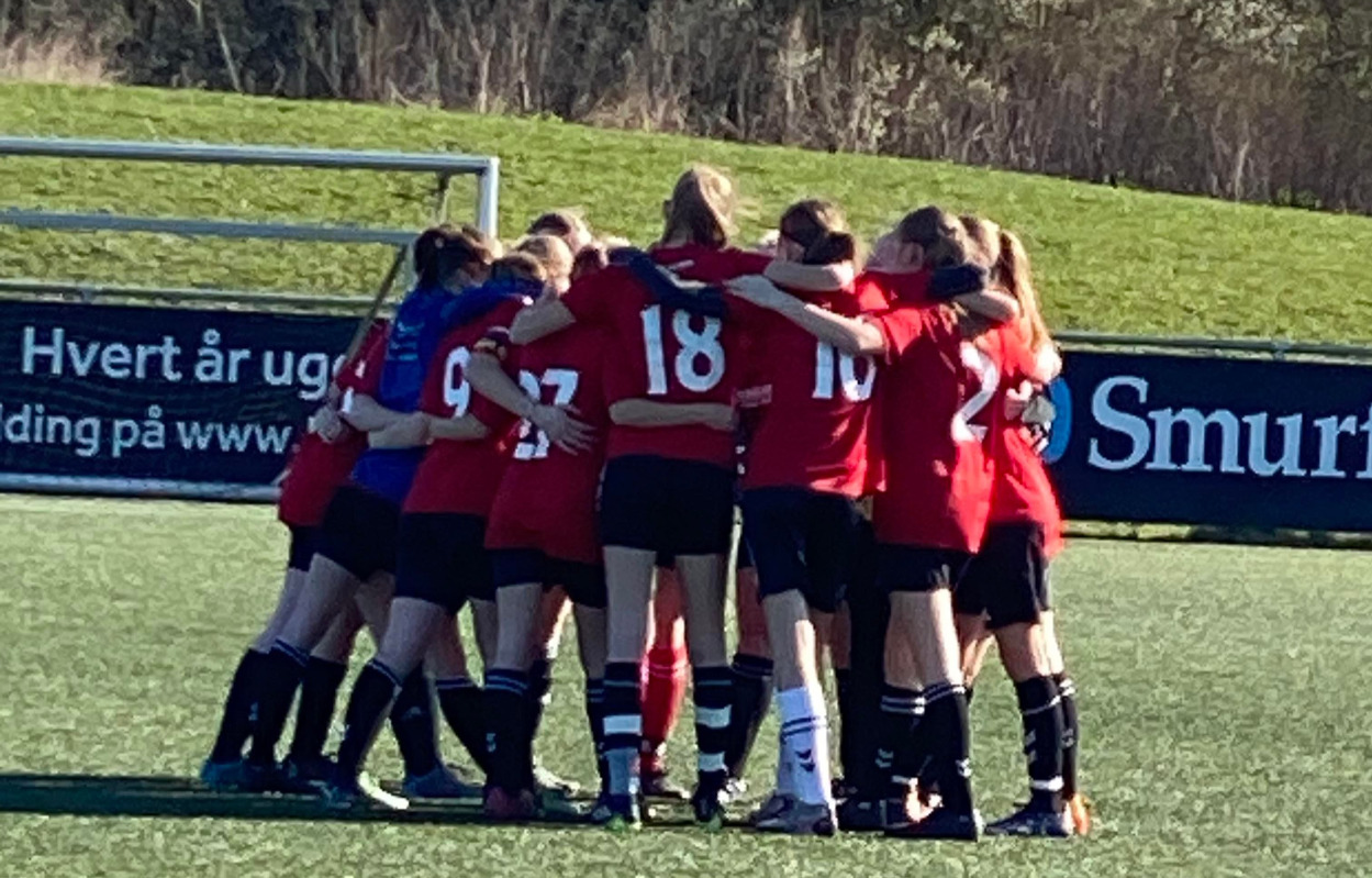 Hatting/Torsted/Stensballe bøvler med målscoringen: “Bolden ville ikke ind“