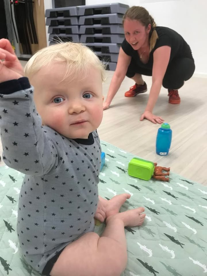 LeneS starter Barsels-Bootcamp med fokus på core og bækkenbund