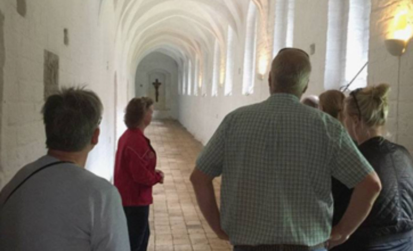 Oplev Aalborg Kloster: Historie og juleøl i en unik atmosfære
