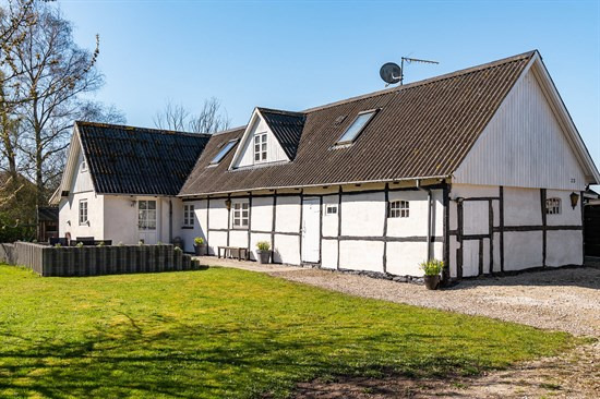 Hovedgaden 74 er til salg for kun 945.000 kr.: Se de billigste boliger til salg i Regstrup her