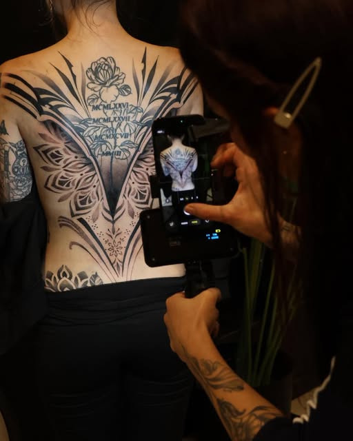 Mr. & Mrs. Tattoo tilbyder at forvandle din gamle tattoo til noget nyt og meningsfuldt