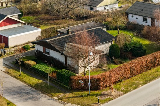 Poppelvej 93 er til salg for kun 2.195.000 kr.: Se de billigste boliger til salg i Bjæverskov her