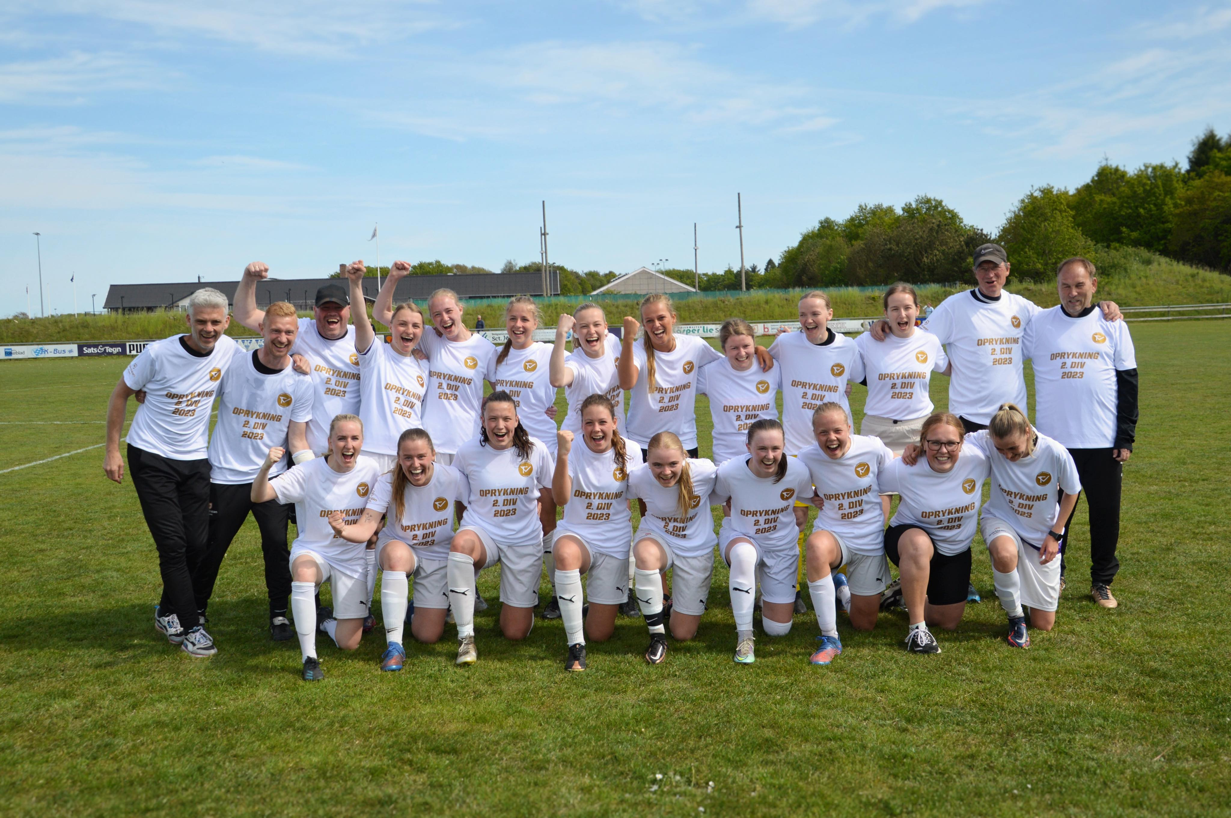 Stensikker oprykning til de fantastiske Team Viborg-piger er i hus