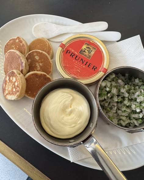 Østergade 1 har ny servering med caviar til 500 kr