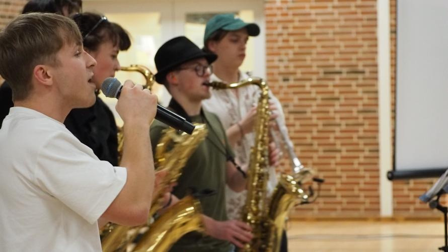 MGK MidtVest fejrer 50 år med musikalsk talent, fællesskab og fremtidsdrømme i Holstebro
