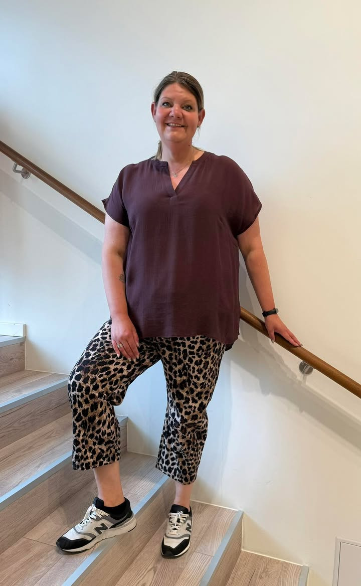 Only Curves præsenterer komfortable leo-print bukser