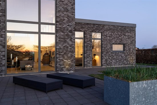 Top 6 over dyreste boliger til salg i Ikast. Priser op til 6.450.000 kr