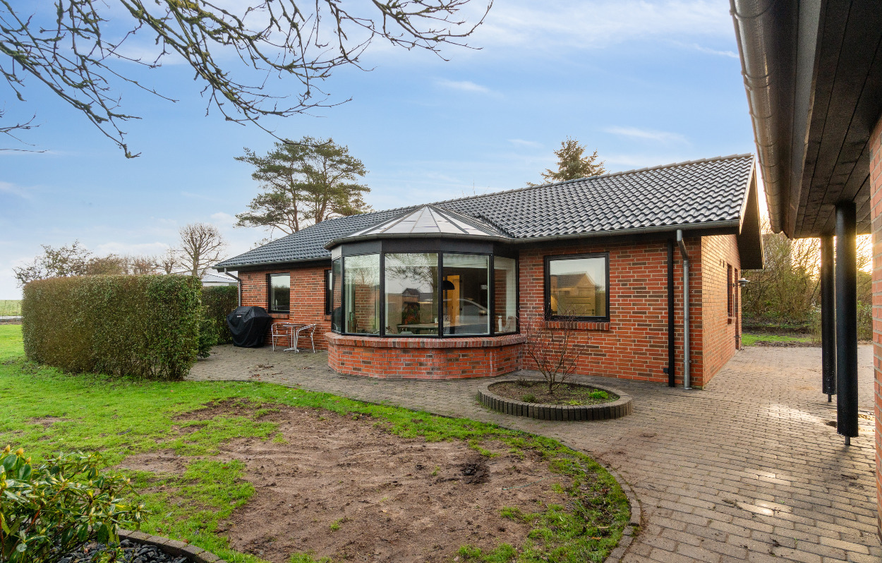 Nyd hjemmelivets luksus i denne fuldstændig renoverede bolig på Bankagervej 8, Løsning