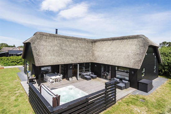 Top 6 over dyreste boliger til salg i Blåvand. Priser op til 16.895.000 kr