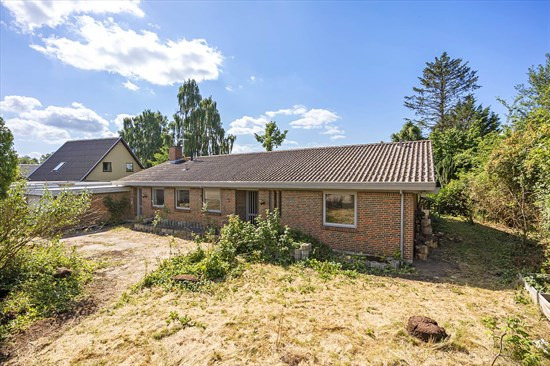 Top 6 over dyreste boliger til salg i Stenlille. Priser op til 3.895.000 kr