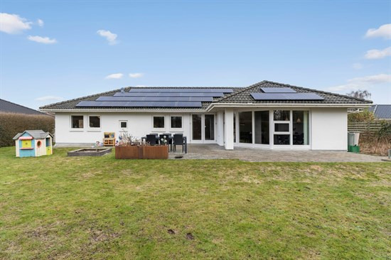 Top 6 over dyreste boliger til salg i Kirke Såby. Priser op til 8.595.000 kr