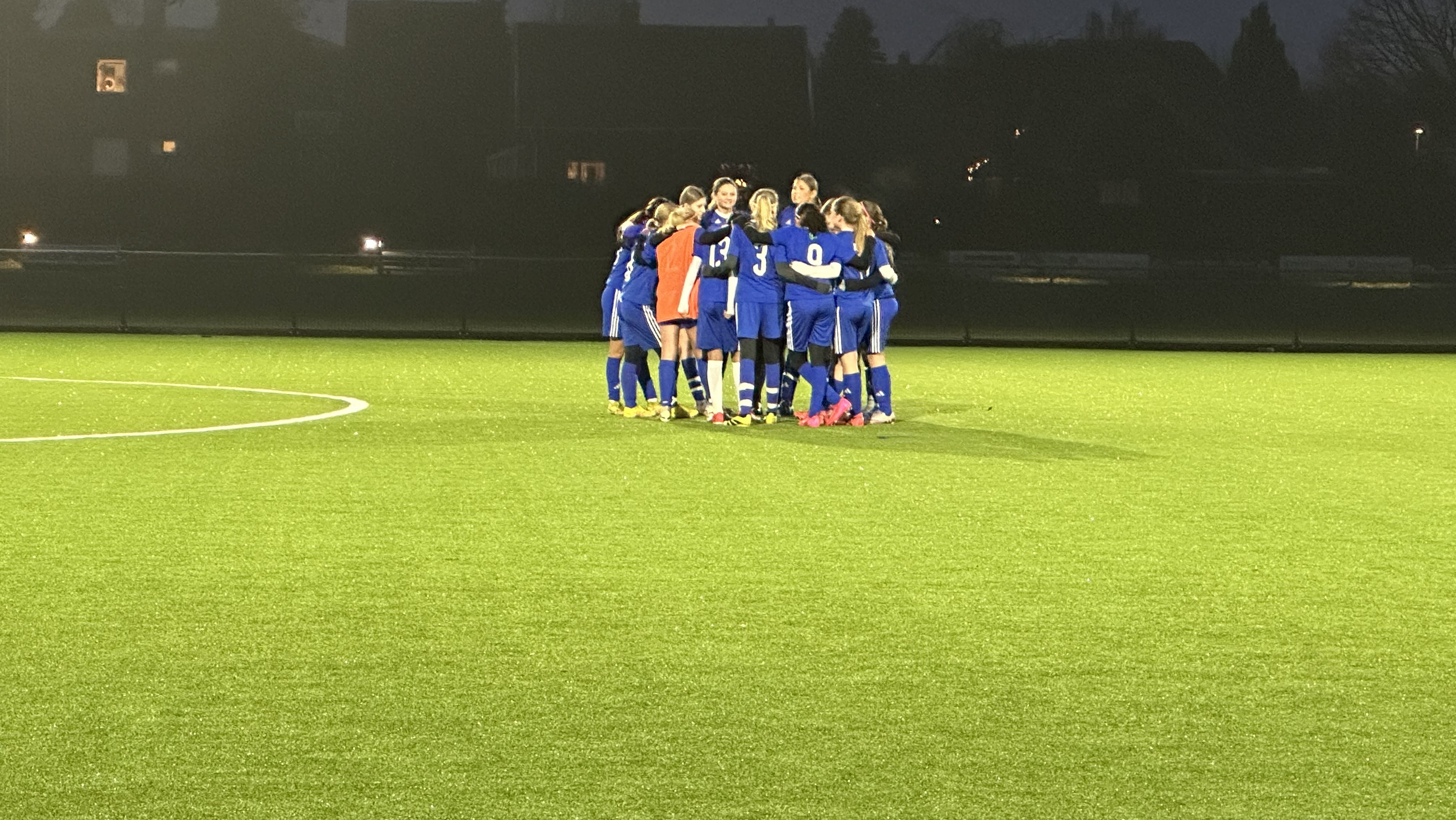 Hik 2 markerer sig med sejr over KFUM og sender en advarsel til konkurrenterne