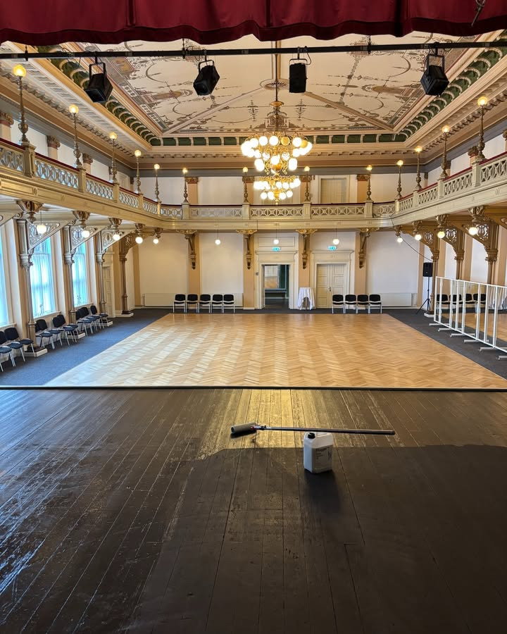 Frændes Madværk forbereder scenen til fremtidige arrangementer i efterårsferien