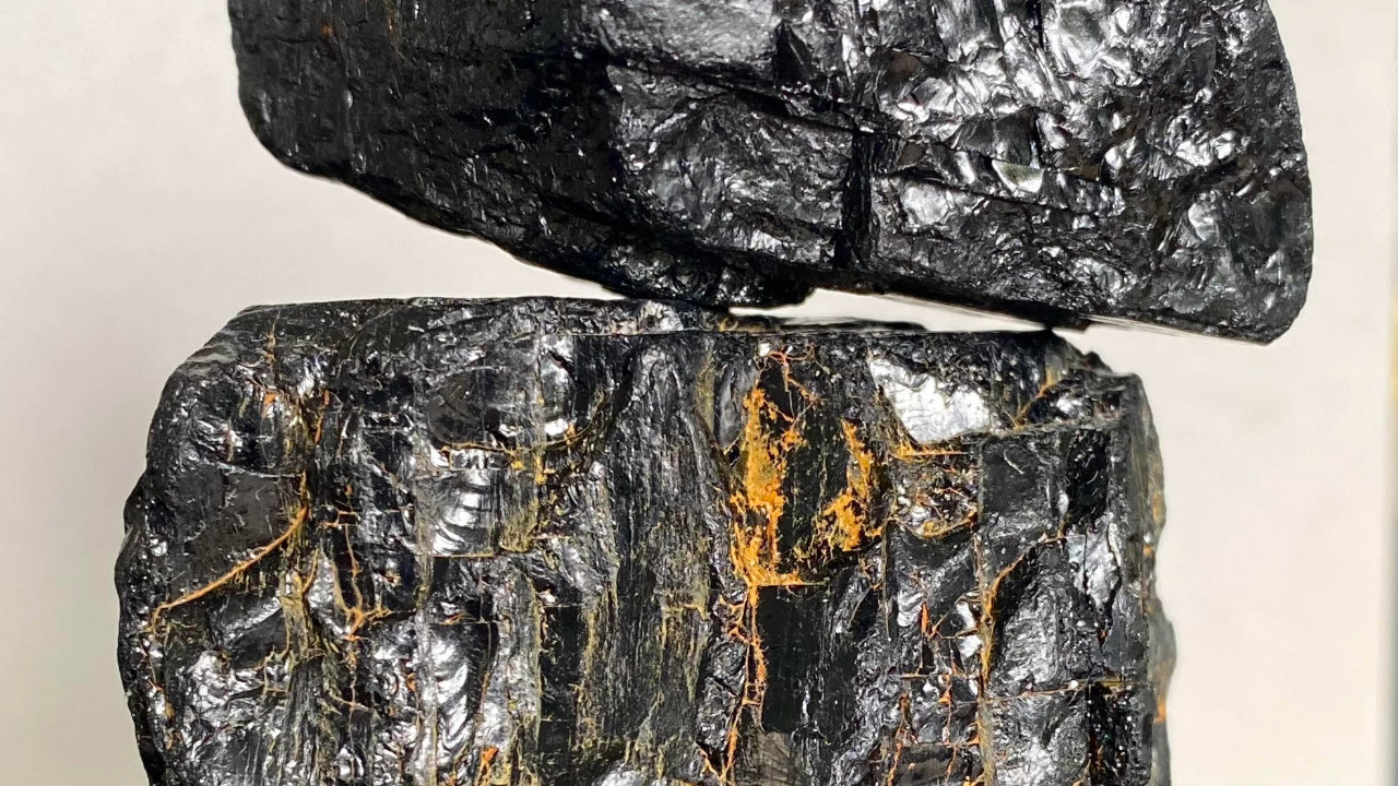 Oplev kunstudstillinger inspireret af Sort Sol og sensommerhimlen på Fanø