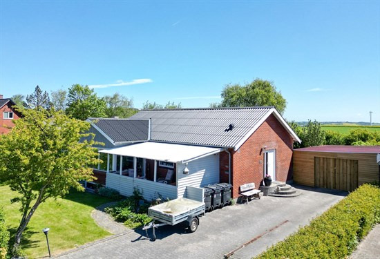 Møgelvej 46 og 1 anden boliger er kommet til salg denne uge i Snedsted - se boligerne her.