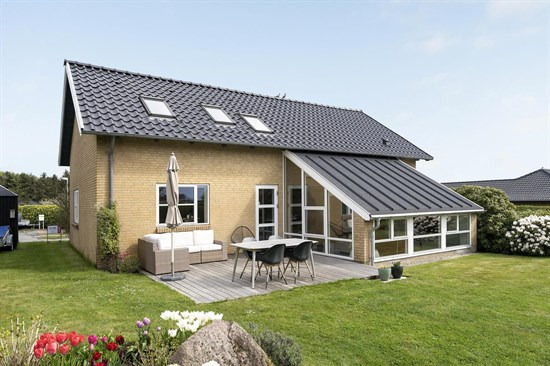 Top 6 over dyreste boliger til salg i Søndersø. Priser op til 3.395.000 kr