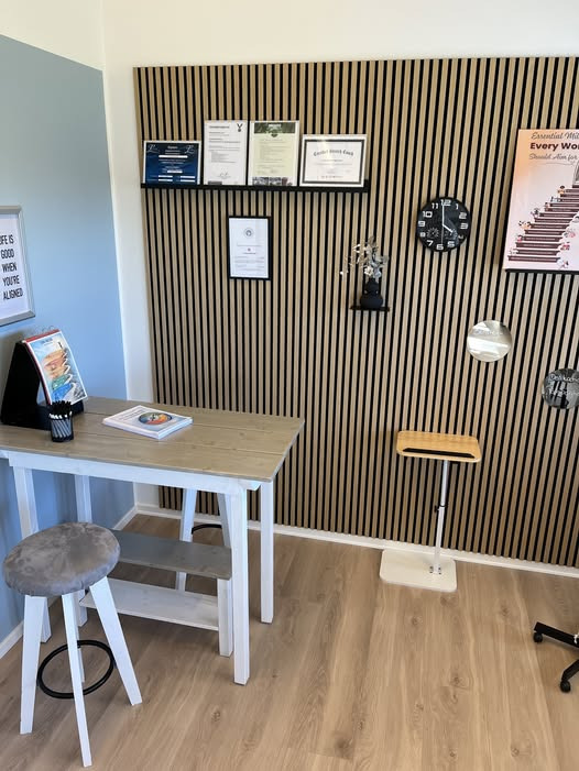 Klinik Dalen udgiver ny bog for at skabe forståelse for overgangsalderen