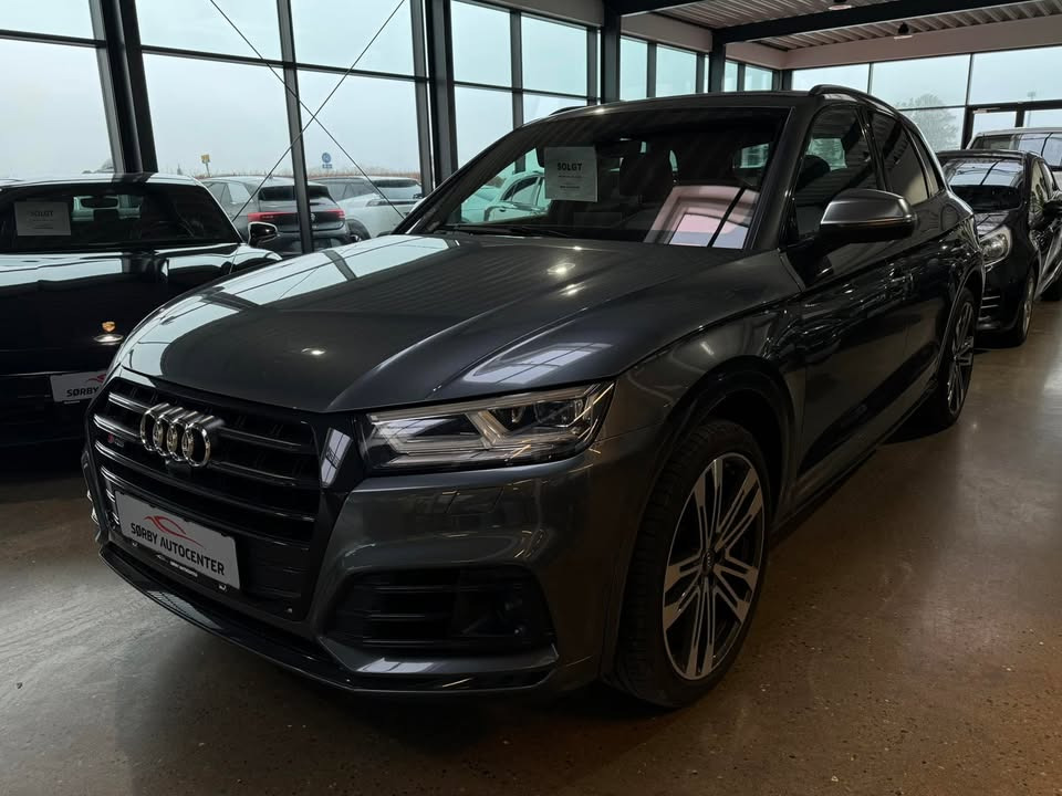 Sørby Autocenter leverer julegaver med stil: Porsche, Audi og Mercedes til kunder