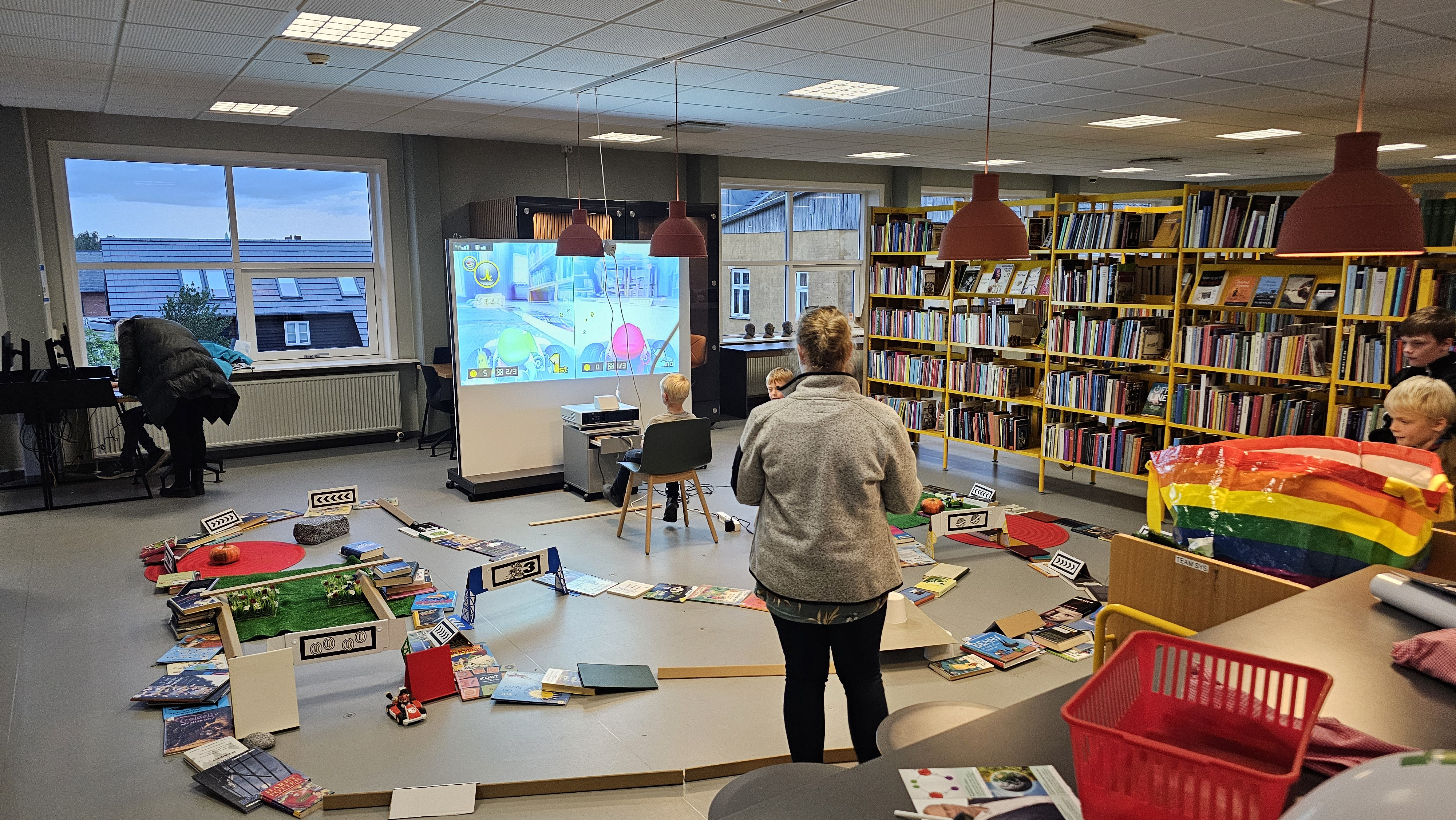 Byg og ræs med Mario og Luigi på Faxe Bibliotek