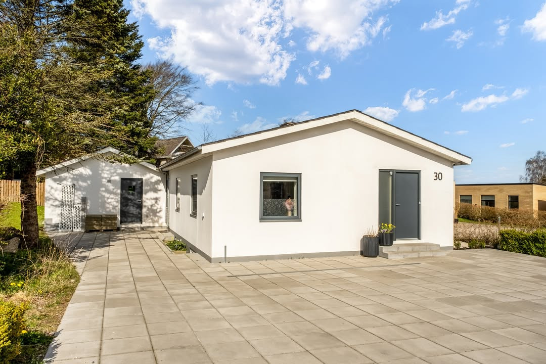 EDC Støvring præsenterer ny villa med charme og plads på Hæsumvej 30