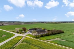 EDC Støvring fremviser energivenlig landejendom tæt på Skørping