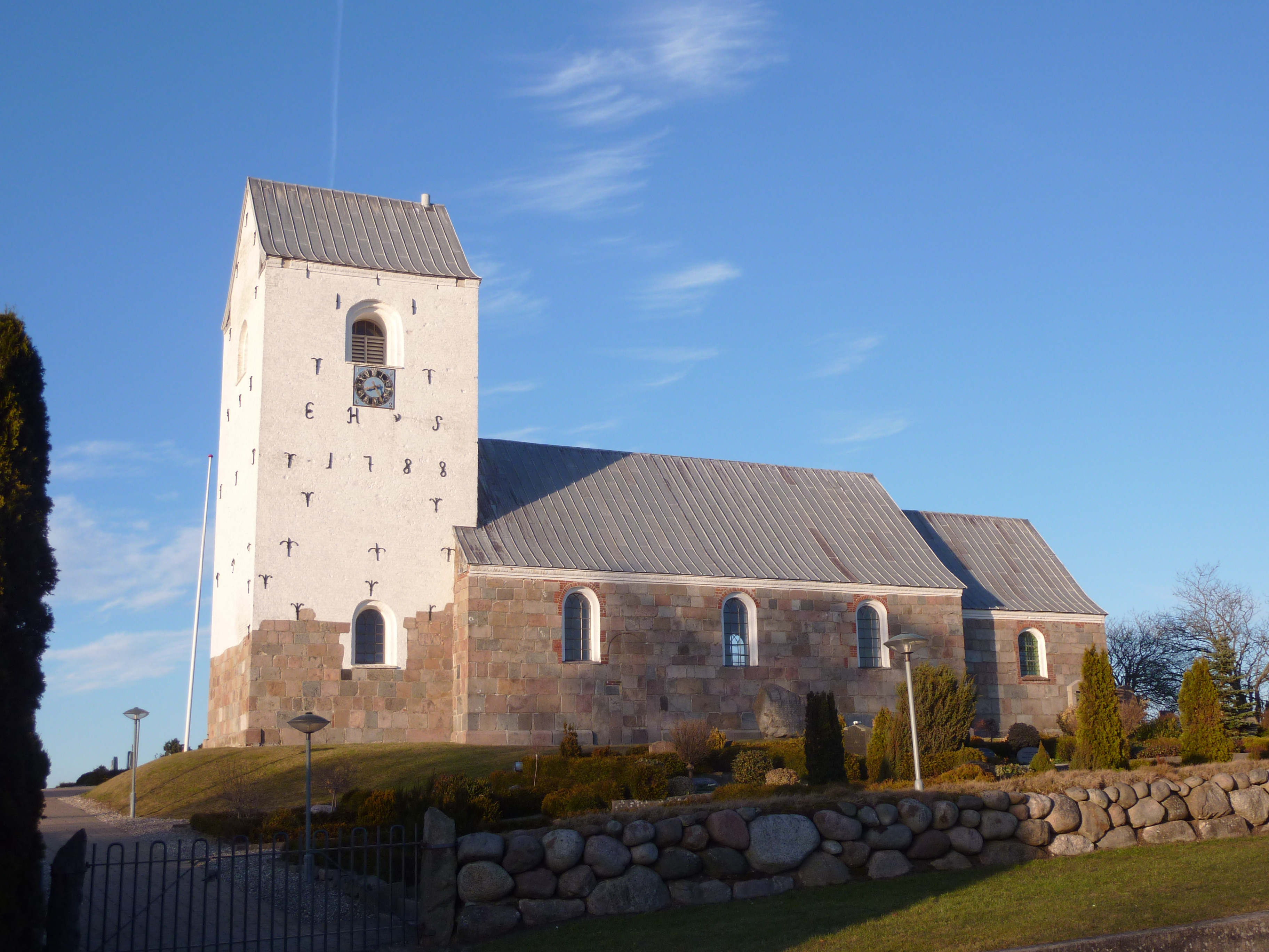 Halloween hygge for børn på Blenstrup kirkegård