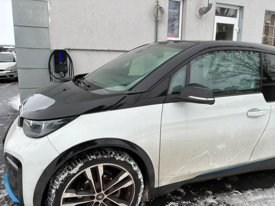 Centrum Auto oplever stigende reparationer af el-biler, mens de ser på fremtidens biltrafik