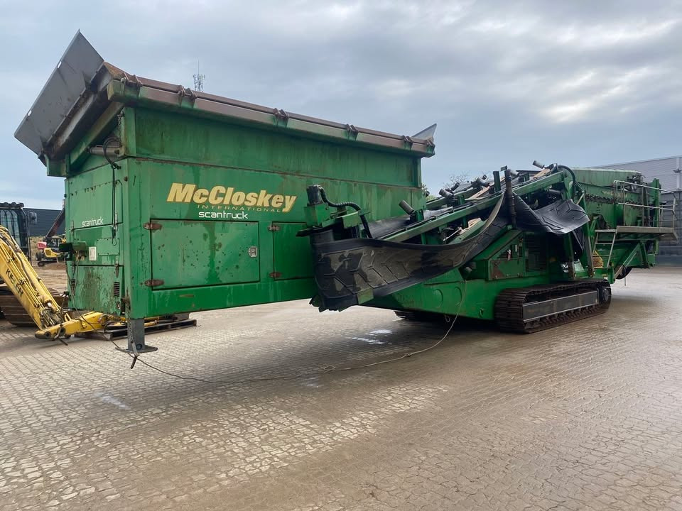 SCANTRUCK A/S har to brugte McCloskey S190-sorteringsanlæg klar til levering