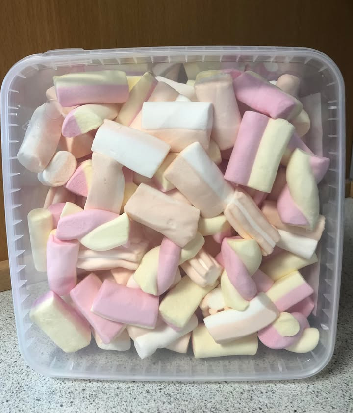 Min Købmand Øster Bjerregrav tilbyder Mallow mix skumfætre til uhørt skarp pris