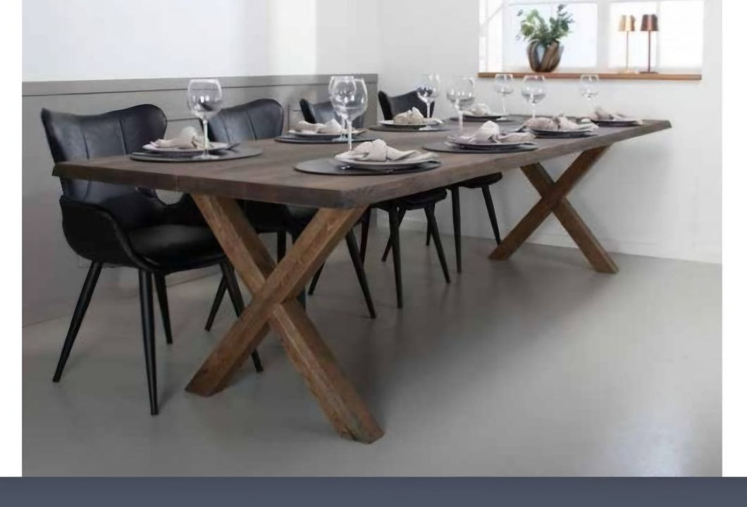 Hovelind Møbler tilbyder gør-det-selv plankeborde i massivt egetræ