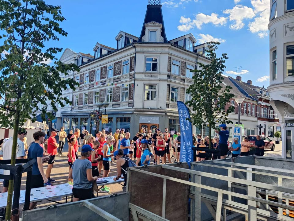 Odder byfestløb kombinerer motion med byorientering