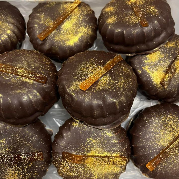 Chokolet Bon Bonnieren præsenterer 2. advent flødebollen med appelsin-cookie twist