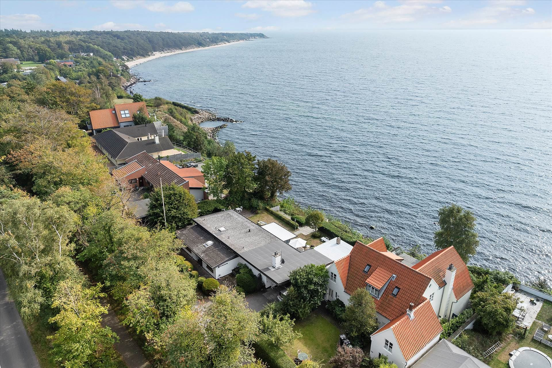 6,5  mio. kroner koster Strandvejen 138 - se hvad der ellers er til salg i Rønne