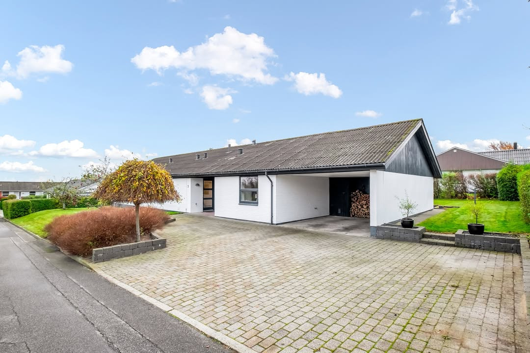 EDC Støvring præsenterer indflytningsklar villa på Hybenvej 3