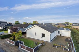 Til salg hos John Frandsen Herning: Gl. Ørskovvej 9, Snejbjerg, 7400 Herning