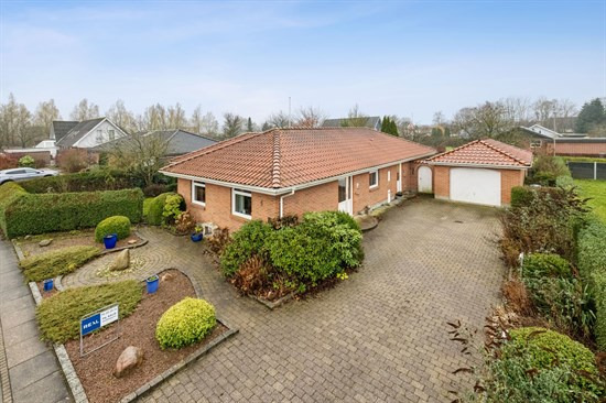 Gråbølle 4 og 2 andre boliger er kommet til salg denne uge i Farsø - se boligerne her.