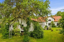 Pris sat ned med 1.405.000 kr. på Hestehavevej 1