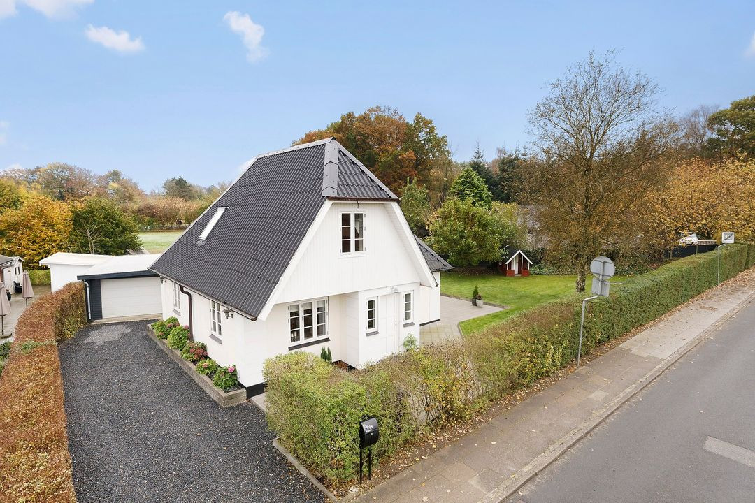 EDC Skive I/S præsenterer moderne bolig med klassisk charme på Iglsøvej 1