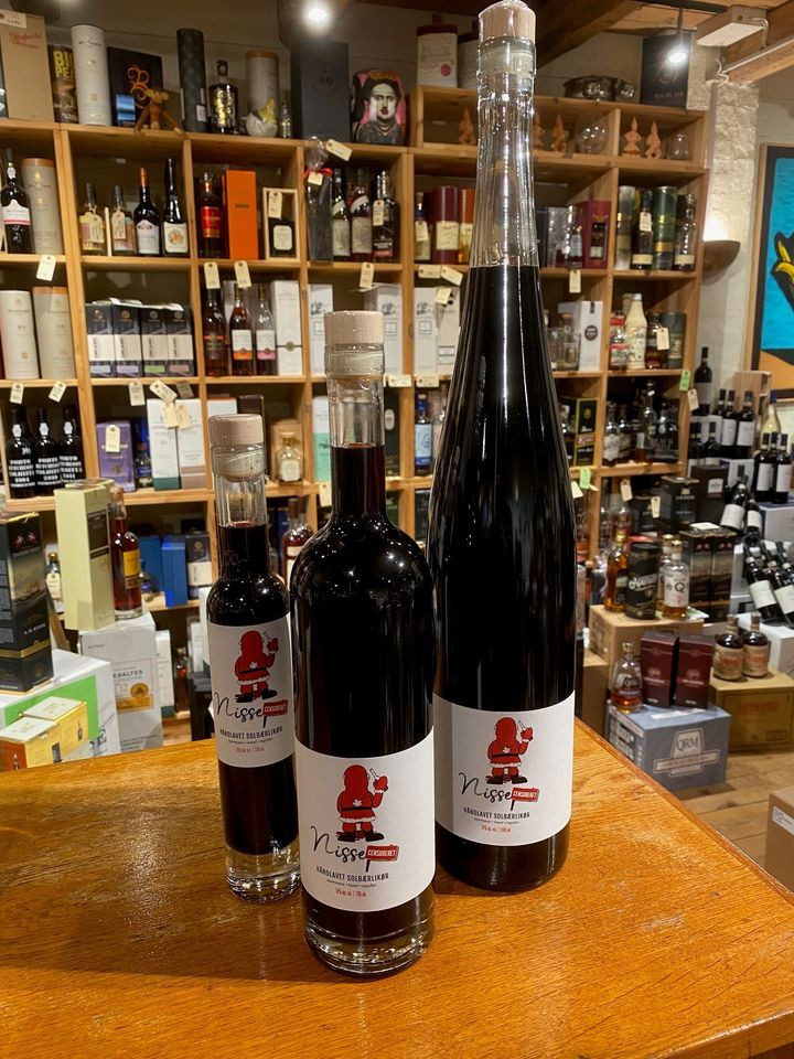 Pedersborg Vin præsenterer sæsonens hit: Nissepis solbærshot i tre størrelser