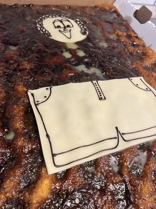 VENNELYST BAGERI afholder brunsviger-auktion med startbud på 50 kr.