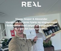 RealMæglerne Esbjerg modtager ros og gave fra tilfredse kunder