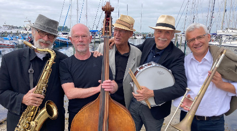 Jazz i Rønne: Finn Burich New Orleans Jazzband spiller op