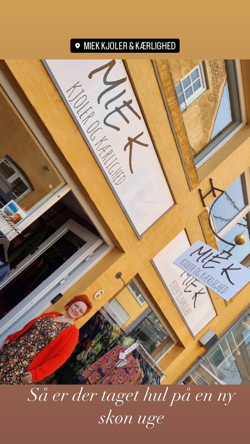 Afspejling Hvor fint at opfinde Mie Kierkegaard spreder kjole-kærlighed i butikkens nye rammer | VORES  Randers
