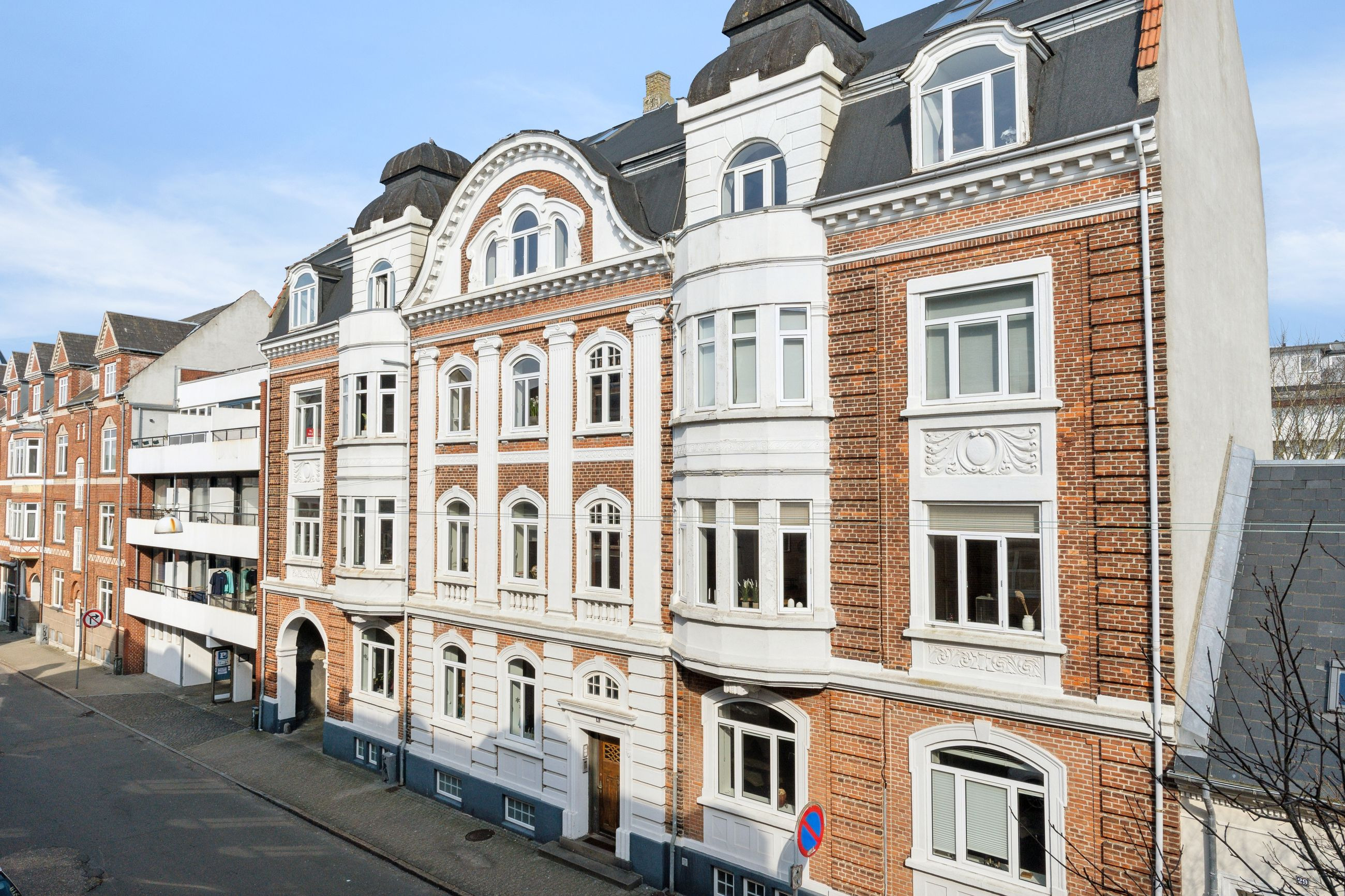 SUPER spændende Ejerlejlighed i Esbjerg Indre by på 137 m2 i 2 plan, med 5 min gang til Torvet samt banegården.