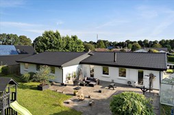 Drømmer du om luksus? For 1,6  mio. kroner er Jægerskoven 42 kommet til salg - Se den og de dyreste boliger til salg her