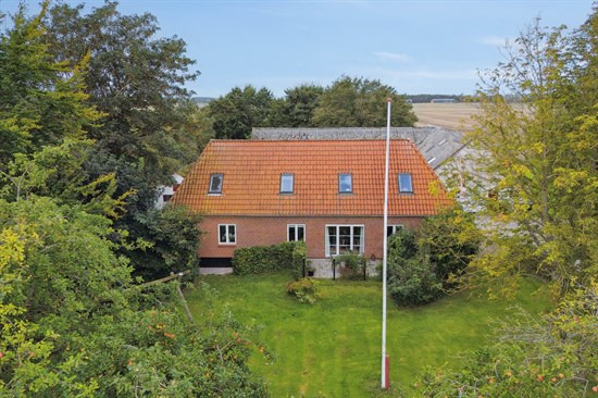 Top 6 over dyreste boliger til salg i Allingåbro. Priser op til 4.495.000 kr