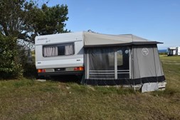 Sidste chance: Dethleffs RT8 køjevogn auktion hos CAMPEN AUKTIONER slutter i aften