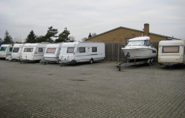 Hold dig opdateret på lokale nyheder fra sociale medier