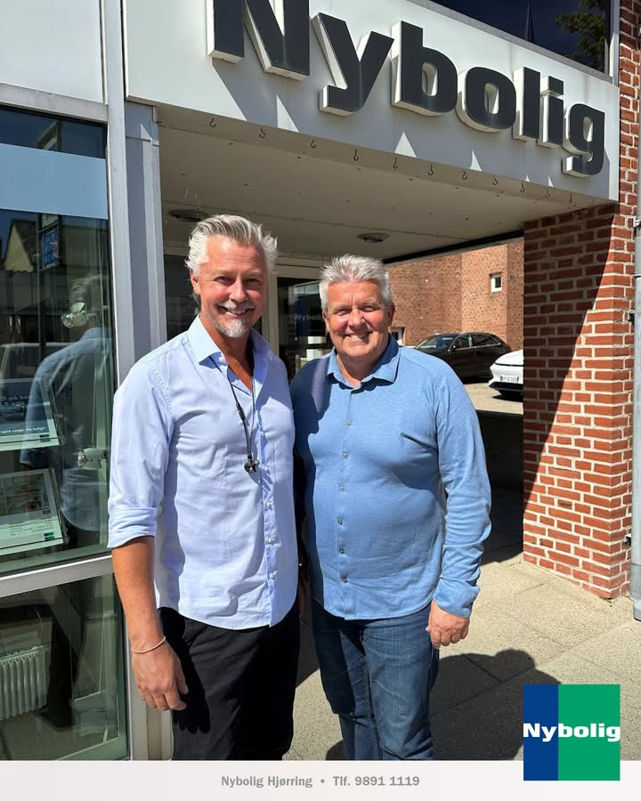 Nybolig Hjørring v/Morten Hove byder Bo og Mads velkommen tilbage til kontoret