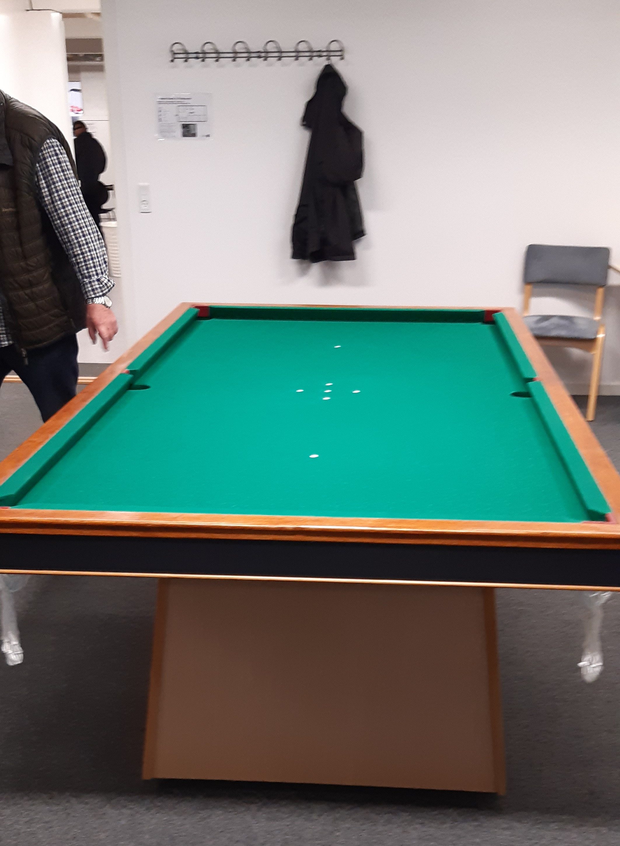 Kom og spil billard for +70 årige.